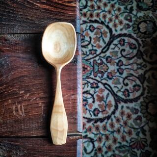 Cherry eater/ cuillère de table en merisier.

#faitmain #faitmainenfrance #artsdelatable #artisanatfrancais
#artisanat #cuillereenbois #rustique #objetenbois #objetssculptés #cuisinemaison
#madeinfrance  #pieceunique #ideecadeau #local #ethique #berryprovince #artisan #artisanfrancais #spooncarving #spooncarver #axeandknife #sloydknife #woodenspoon #woodcraft #nopowertool #handtoolsonly #carvingwood  #woodworking  #kitchenware
#eatingspoon
